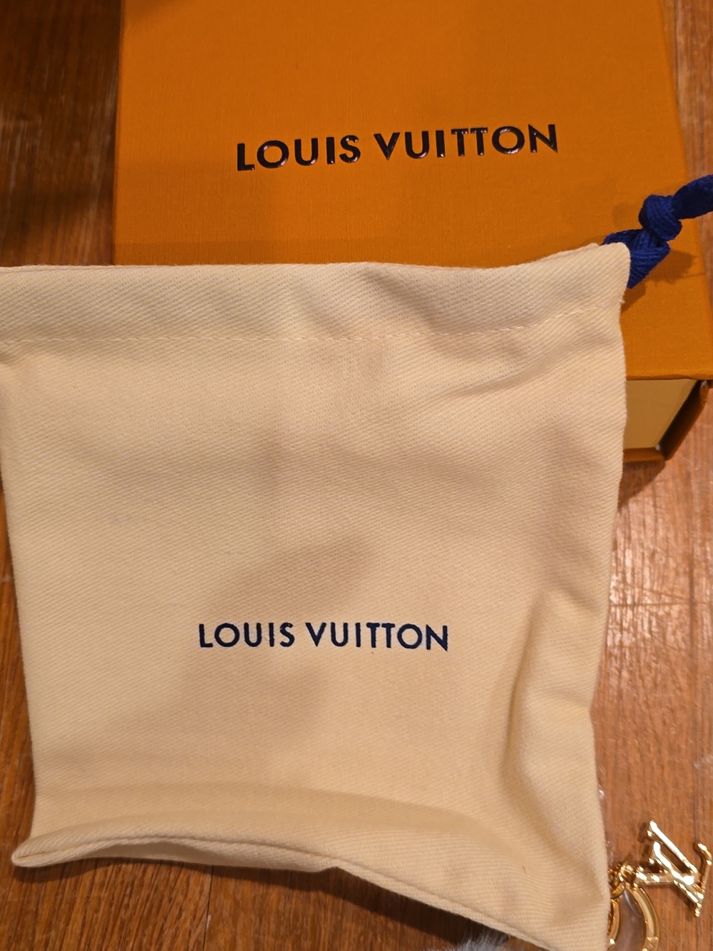 Vivienne Plush Bag Charm/Keychain FULL INCLUSION - Picture 4 of 7